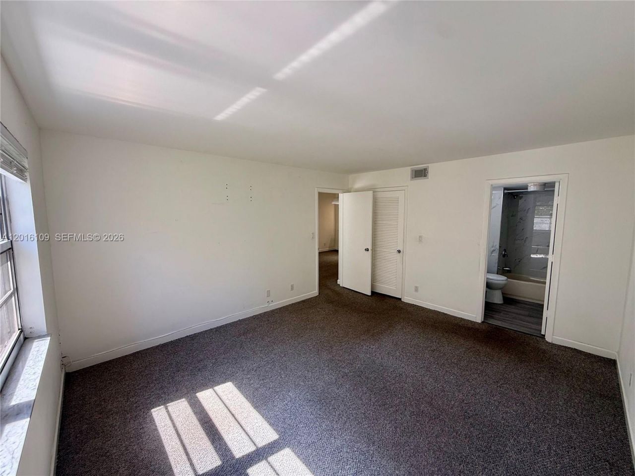 1075 Riverside Dr, Unit 306, Coral Springs, FL 33071 Photo