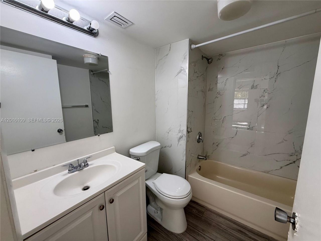 1075 Riverside Dr, Unit 306, Coral Springs, FL 33071 Photo