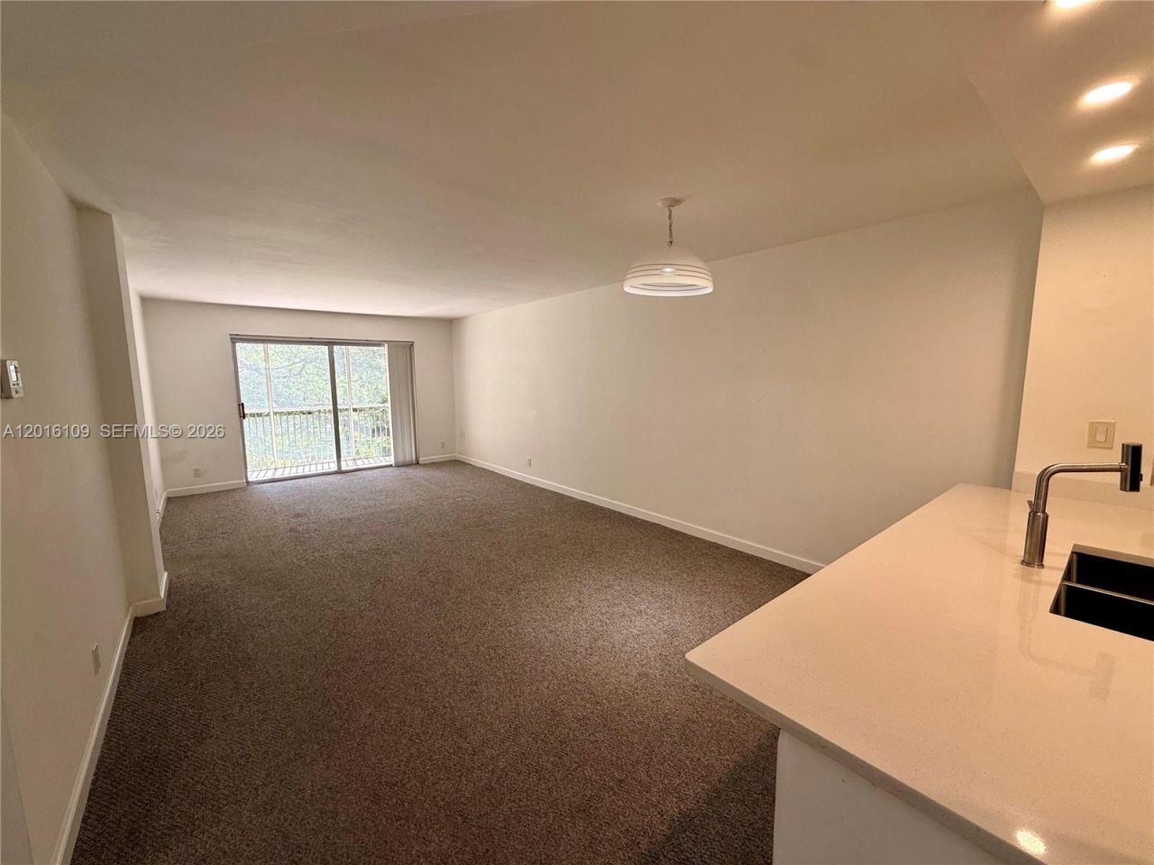 1075 Riverside Dr, Unit 306, Coral Springs, FL 33071 Photo