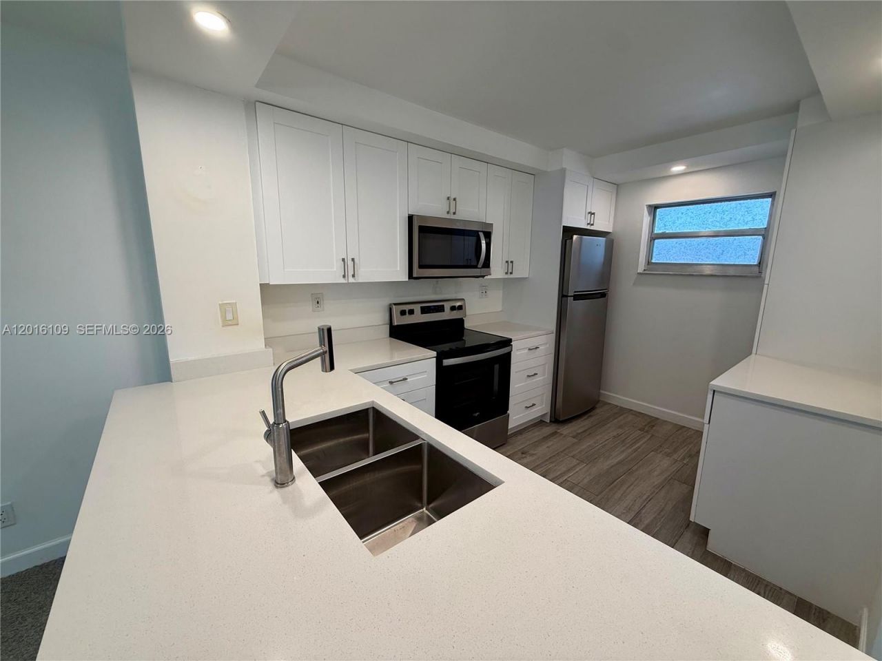 1075 Riverside Dr, Unit 306, Coral Springs, FL 33071 Photo