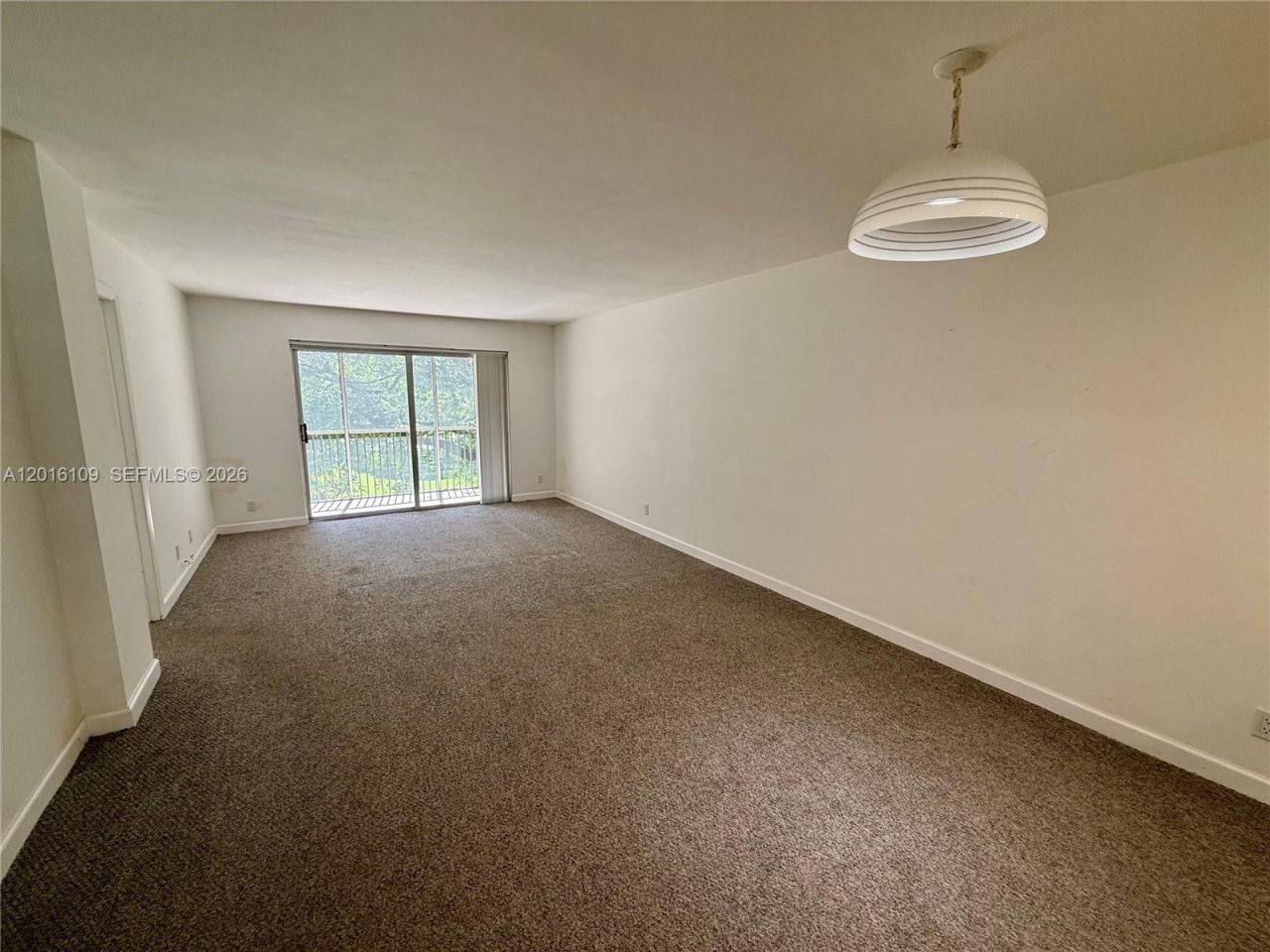 1075 Riverside Dr, Unit 306, Coral Springs, FL 33071 Photo