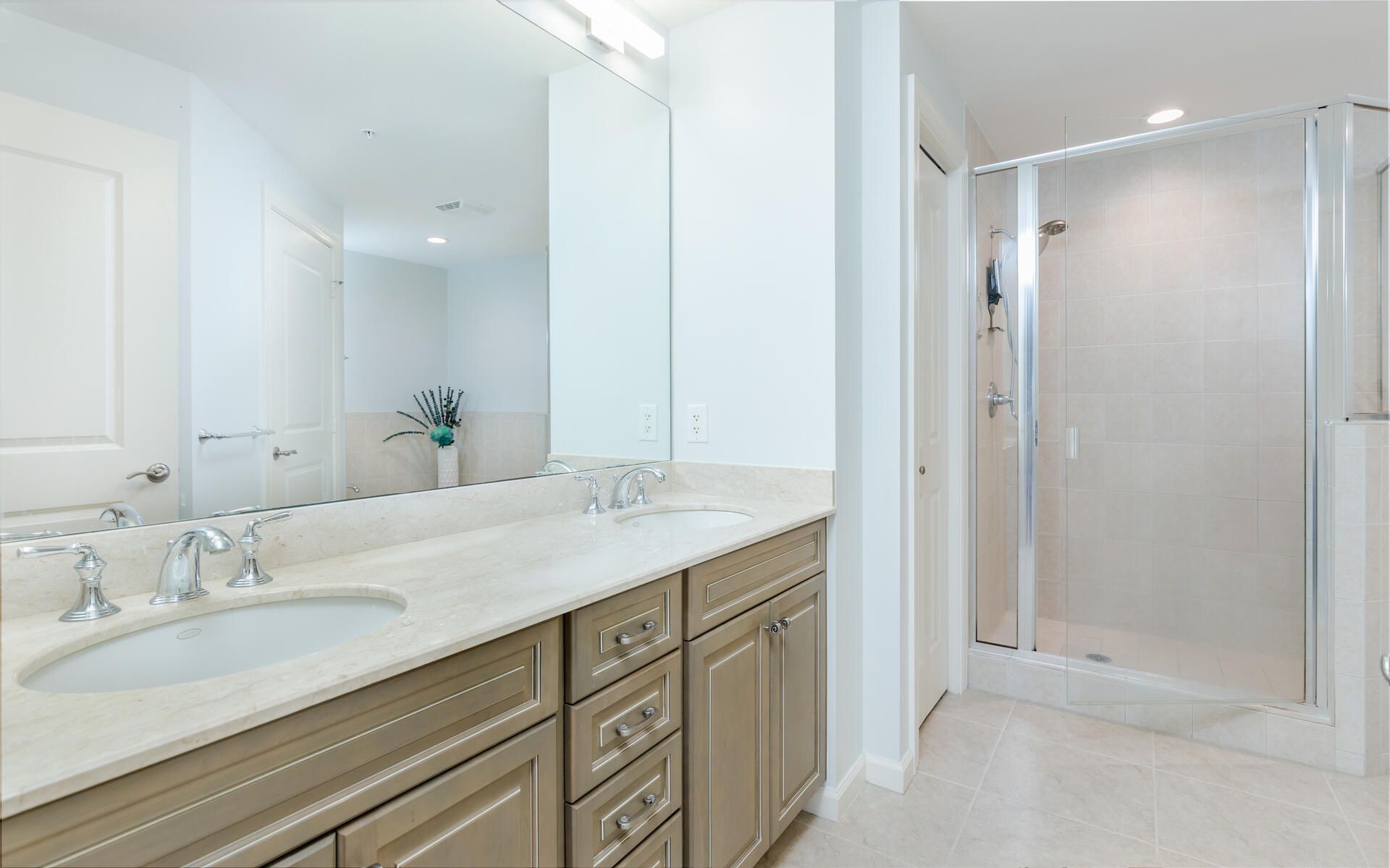 5781 Cape Harbour Dr, Unit 1205, Cape Coral, FL 33914 Photo