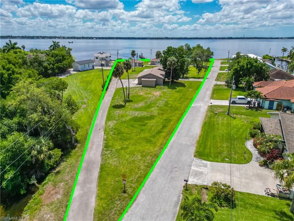 1808 Stevenson Rd , North Fort Myers, FL 33917 Photo