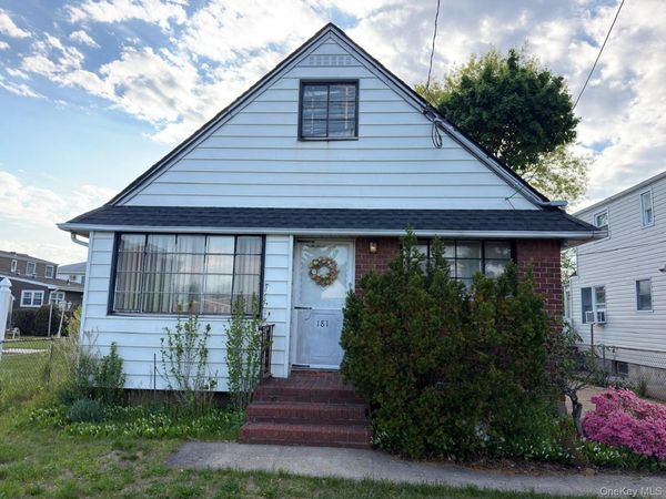 181 Covert Avenue , Elmont, NY 11003