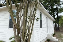 2306 Kent photo 4