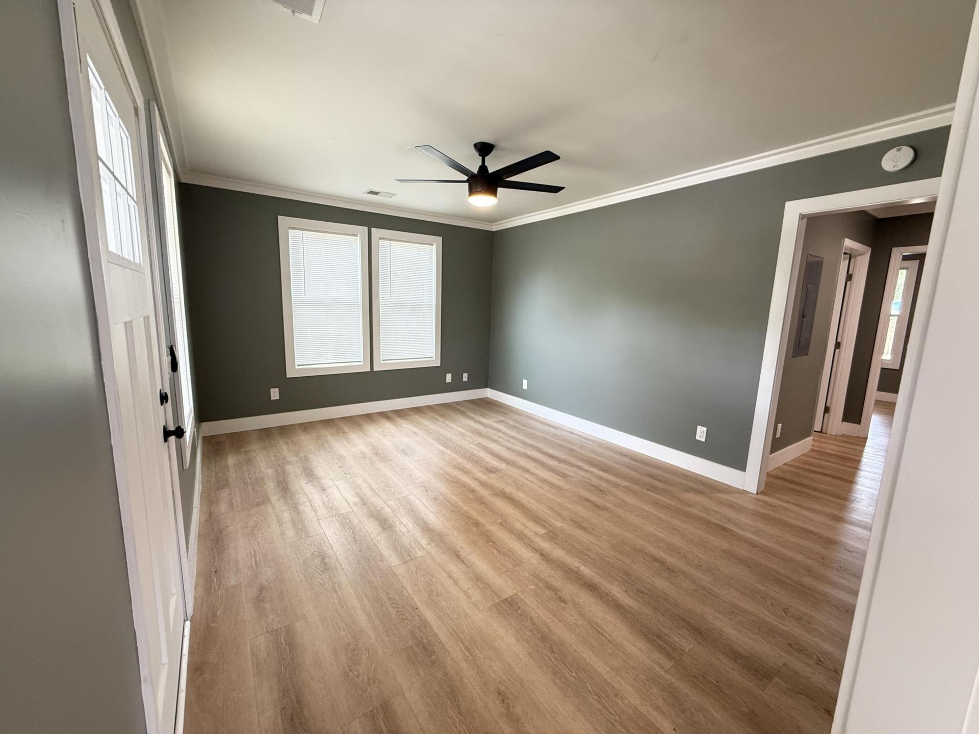 2306 Kent Photo 4