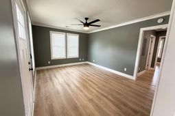 2306 Kent photo 4
