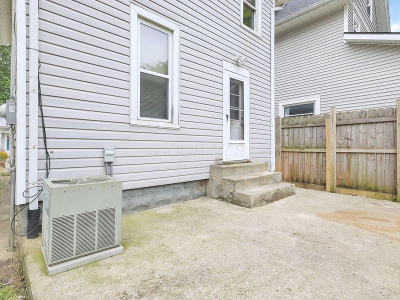 684 Siebert Street , Columbus, OH 43206 Photo 17