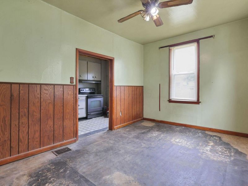 684 Siebert Street , Columbus, OH 43206 Photo 5