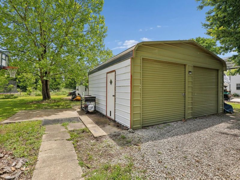 1048 Richey Road, Franklin Twp, OH 45120 Photo 3