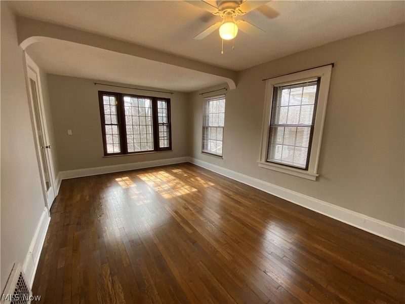 9327 Clifton Boulevard , Cleveland, OH 44102 Photo 11