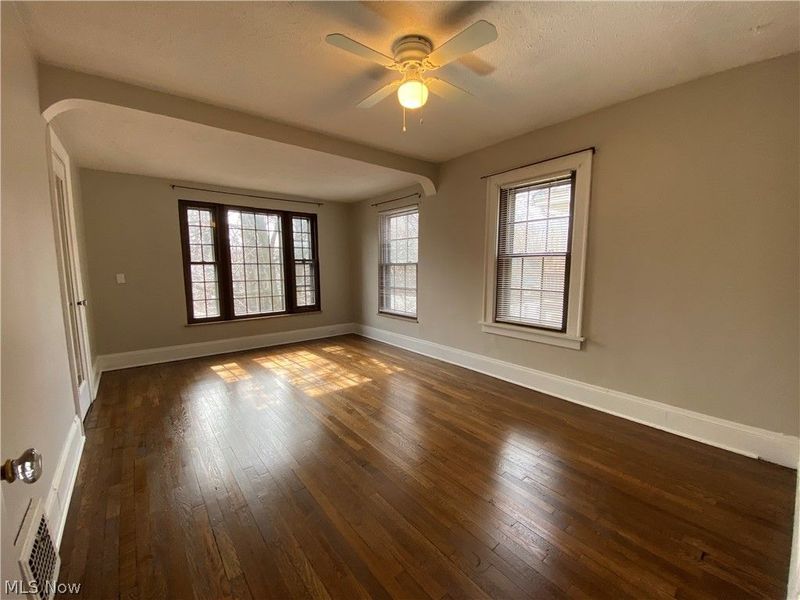 9327 Clifton Boulevard , Cleveland, OH 44102 Photo 12