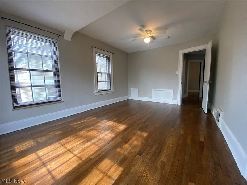 9327 Clifton Boulevard , Cleveland, OH 44102 Photo 13