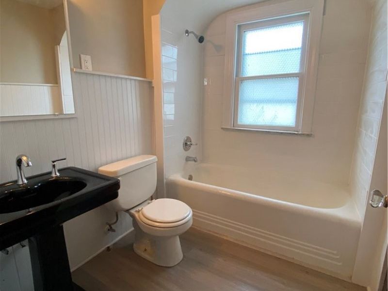 9327 Clifton Boulevard , Cleveland, OH 44102 Photo 21