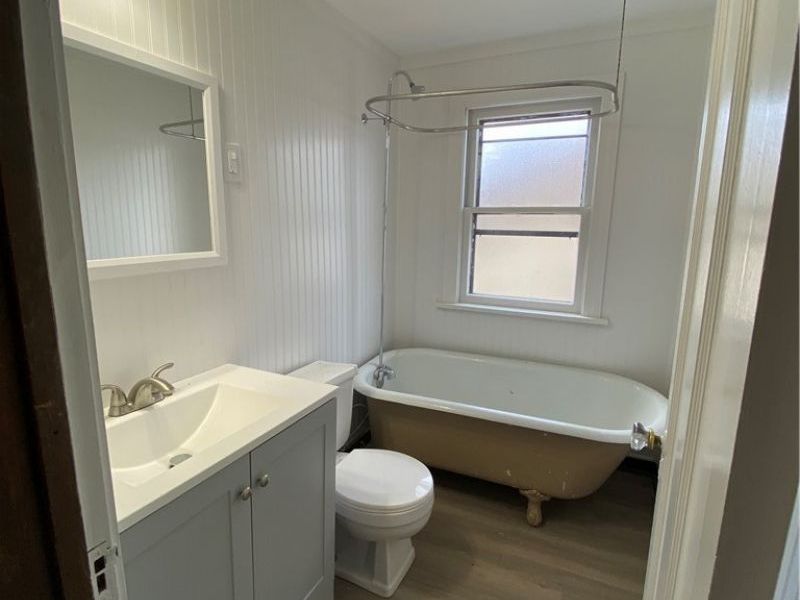 9327 Clifton Boulevard , Cleveland, OH 44102 Photo 23