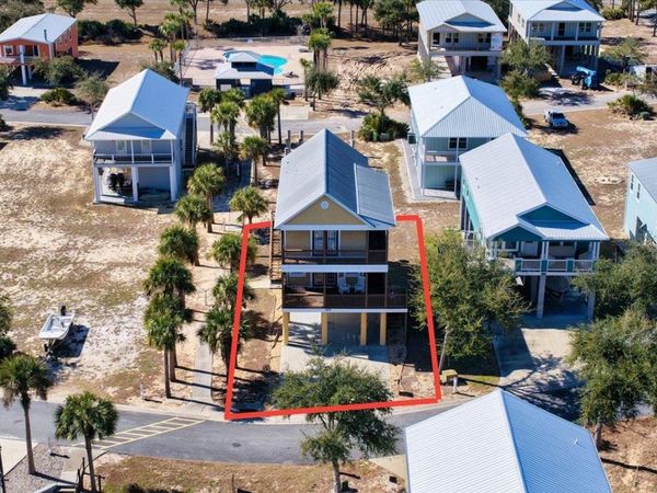 1259 NE Rivers Bend Way , Steinhatchee, FL 32359