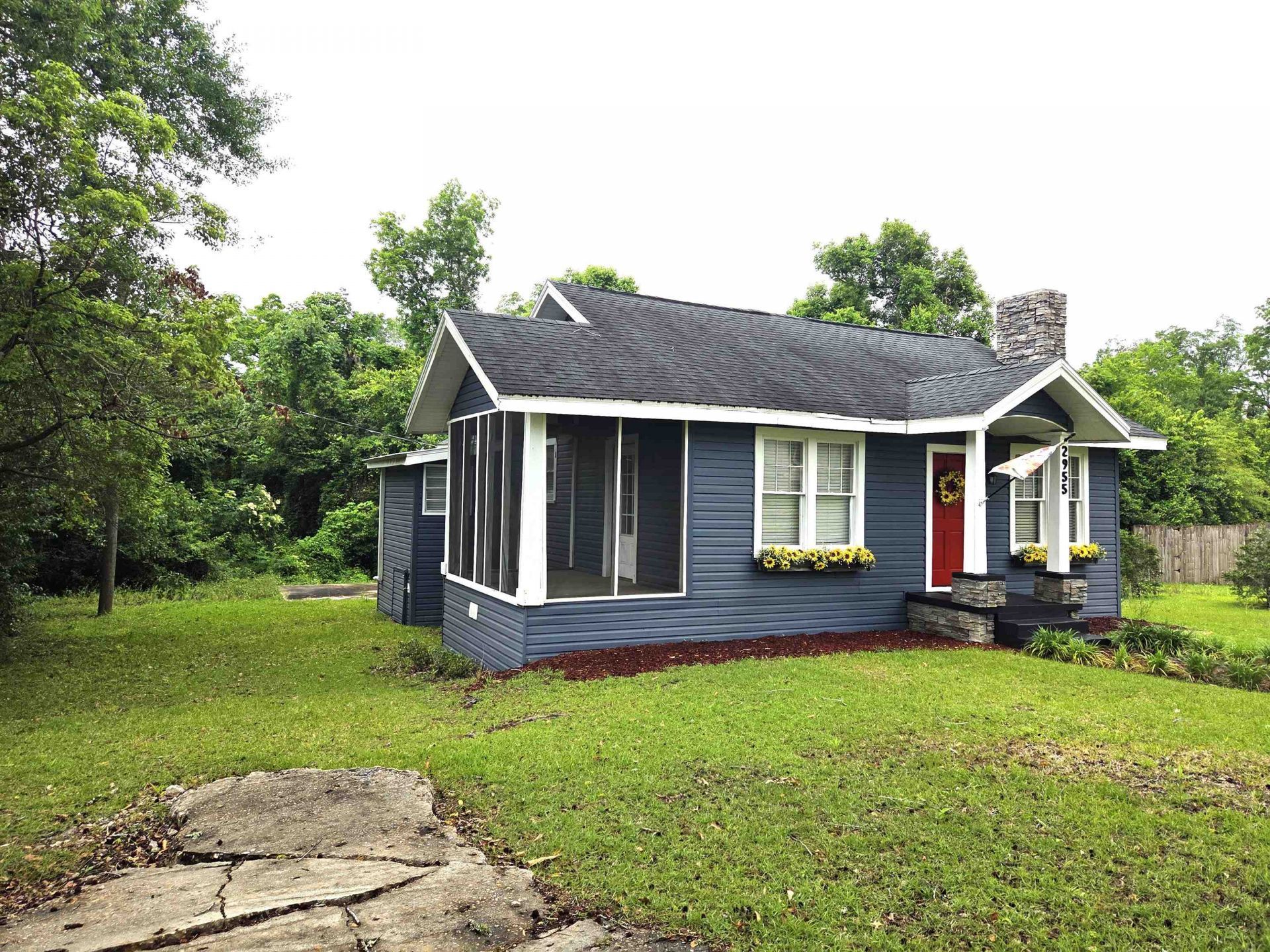 2955 Sylvia Drive , Marianna, FL 32446 Photo