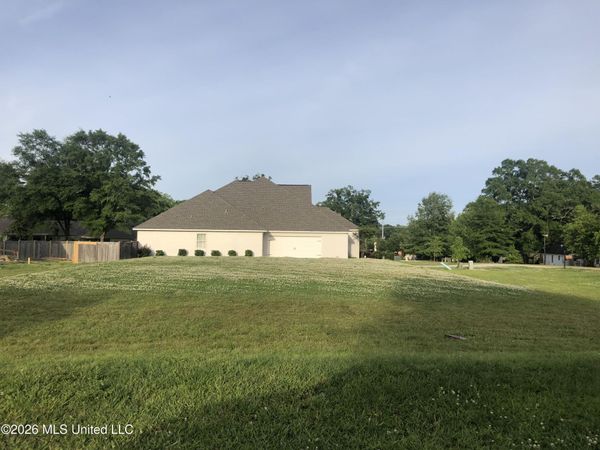 238 N Maple Street, Ridgeland, MS 39157