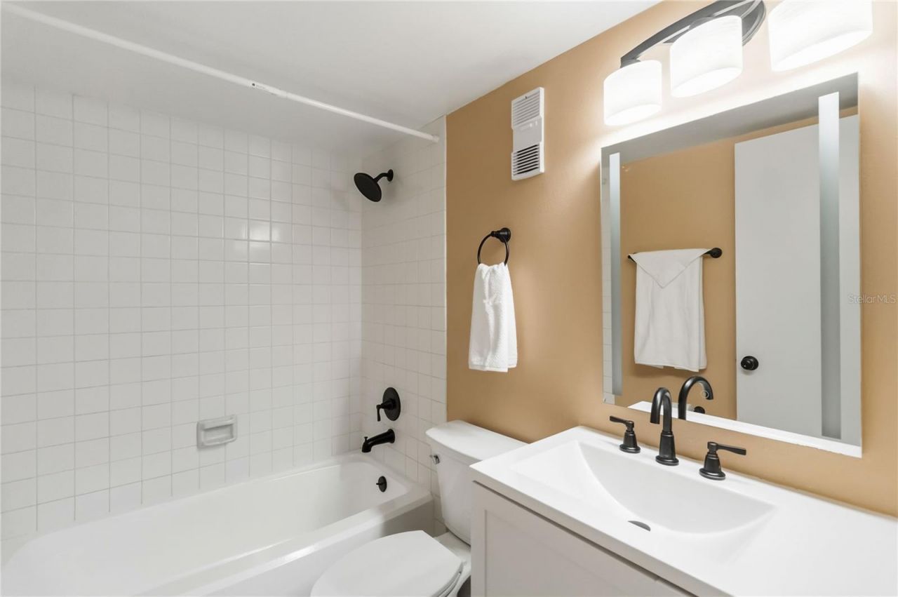 164 Perimeter Drive , Unit 4A, Deltona, FL 32725 Photo