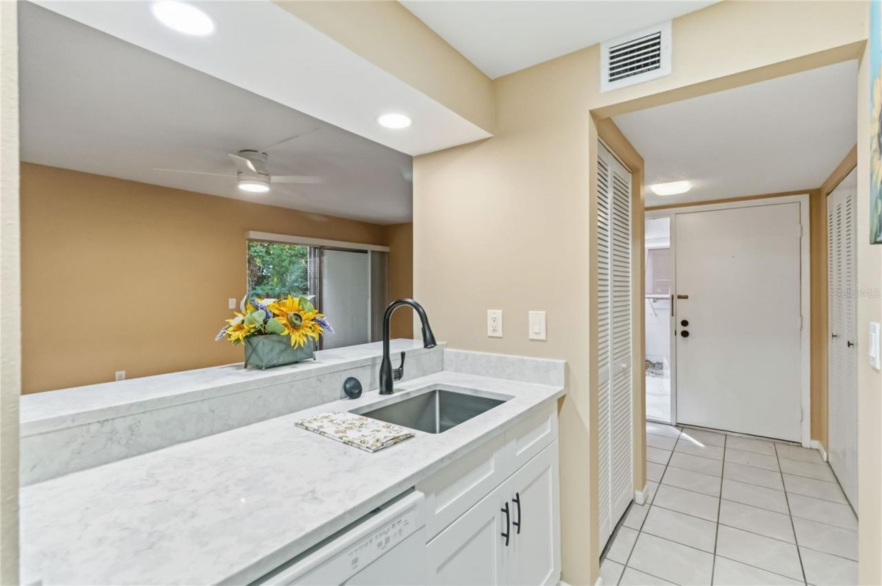 164 Perimeter Drive , Unit 4A, Deltona, FL 32725 Photo