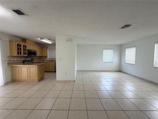 7993 SW 9th Ter , Miami, FL 33144