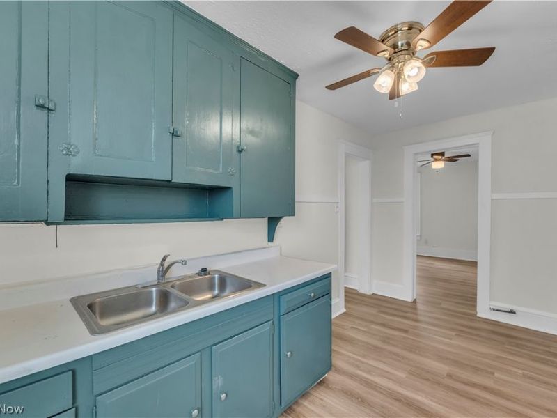 2018 W 100th Street , Unit 2/UP, Cleveland, OH 44102 Photo 10