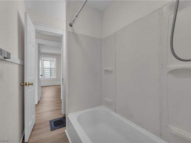2018 W 100th Street , Unit 2/UP, Cleveland, OH 44102 Photo 15