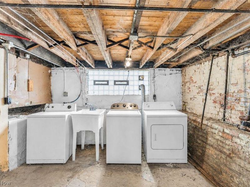 2018 W 100th Street , Unit 2/UP, Cleveland, OH 44102 Photo 16