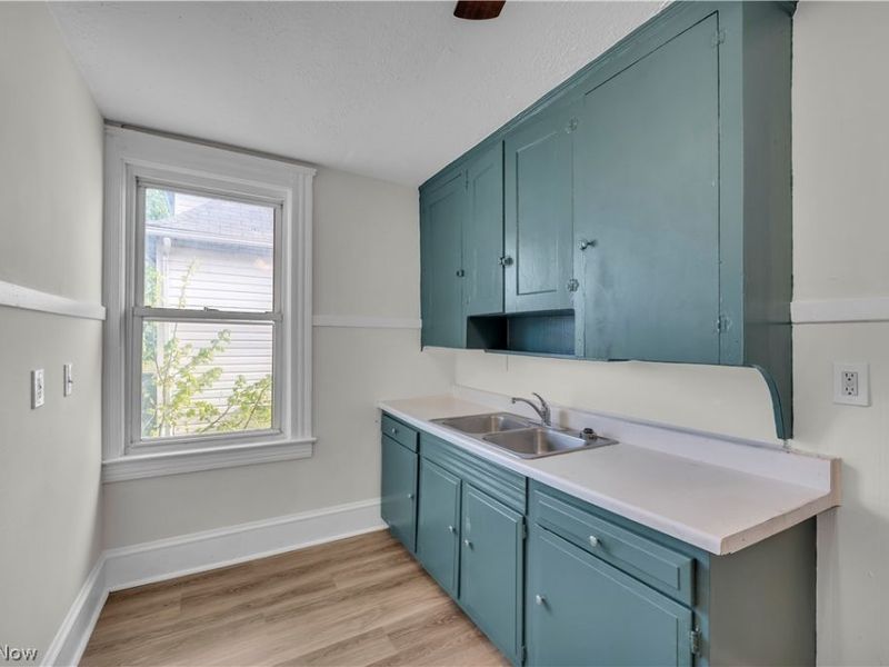 2018 W 100th Street , Unit 2/UP, Cleveland, OH 44102 Photo 9