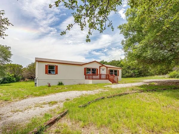 428 Brazos Mountain Drive , Weatherford, TX 76087