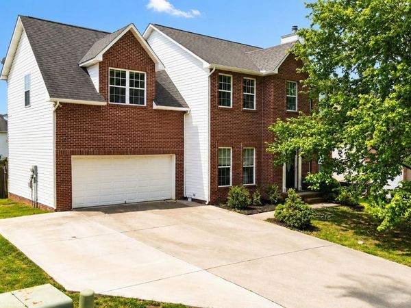 2904 Oakleigh Township Drive, Knoxville, TN 37921
