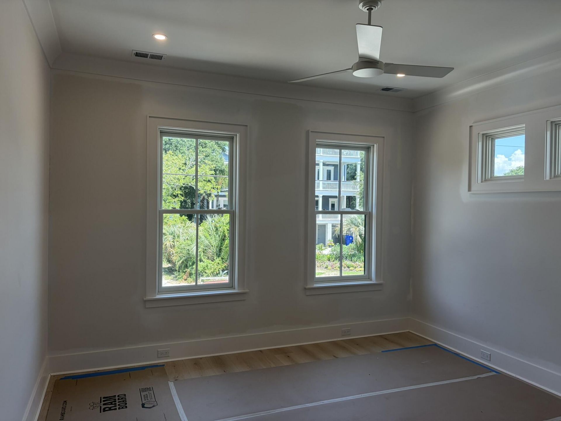 3802 Cameron Boulevard Photo 15