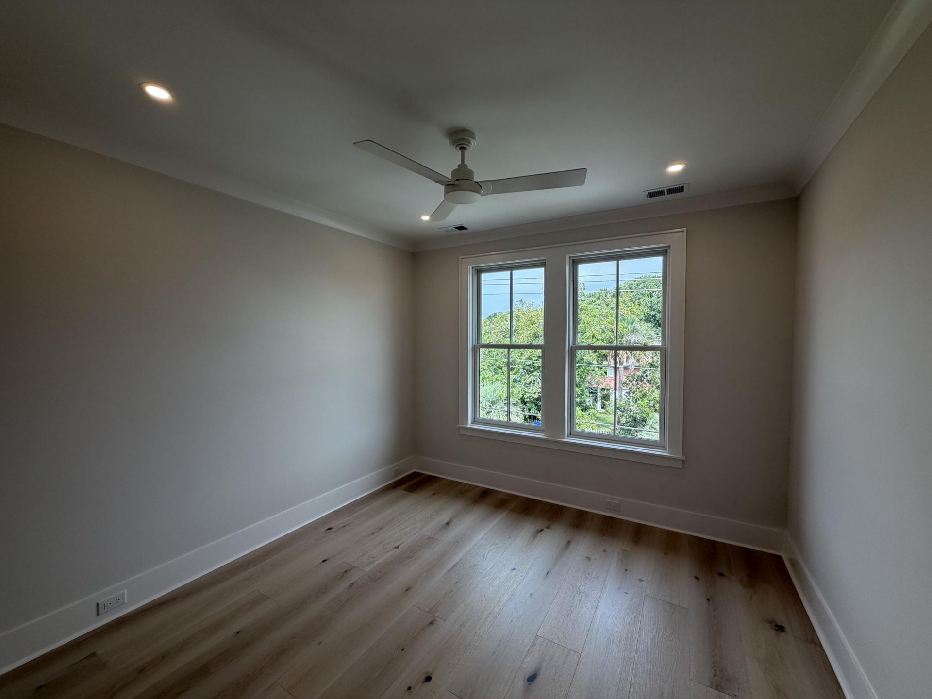 3802 Cameron Boulevard Photo 24