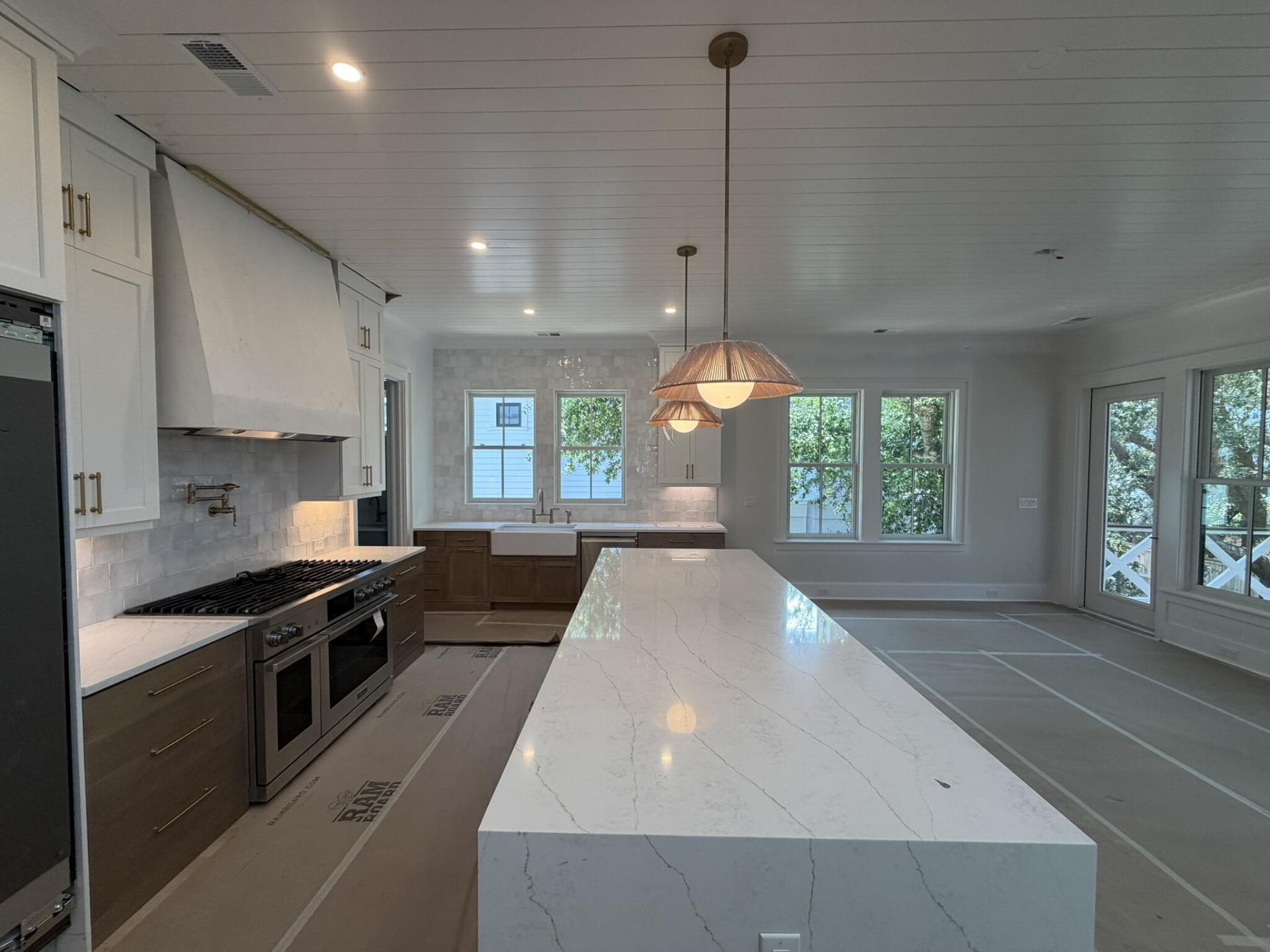 3802 Cameron Boulevard Photo 6