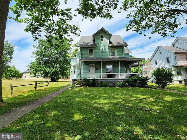 N HELLERTOWN AVENUE, QUAKERTOWN, PA 18951