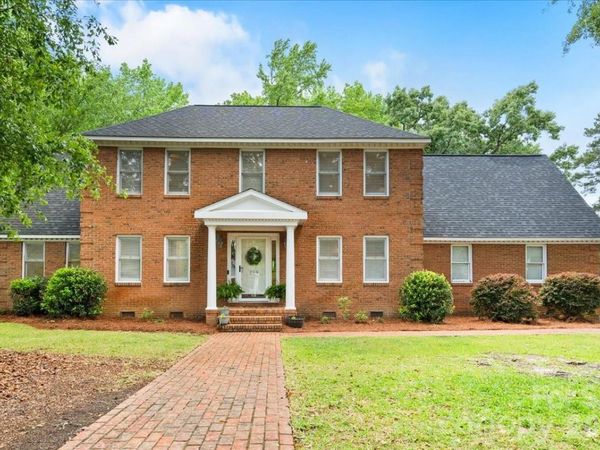 209 Fairway Road, Cheraw, SC 29520