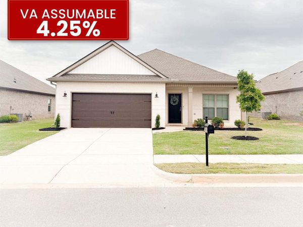 12494 Whitcomb Circle, Athens, AL 35613