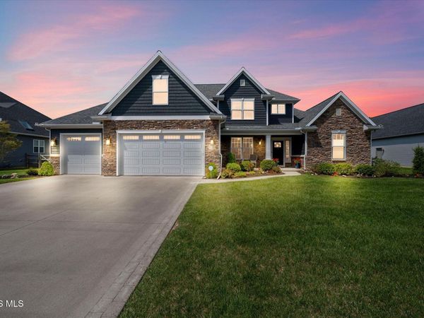 5723 Mallard Pointe Lane, Sylvania, OH 43560