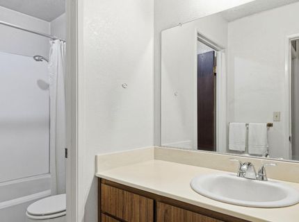 10 Pelican Ct, Sacramento, CA 95833 Photo