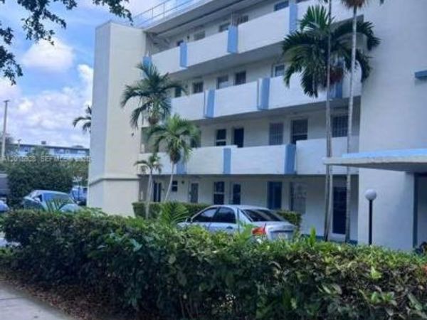 1701 NE 191st St , Unit A104, Miami, FL 33179