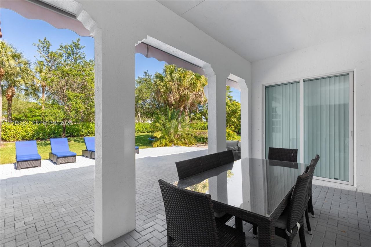 8072 NW 123rd Ter , Parkland, FL 33076 Photo