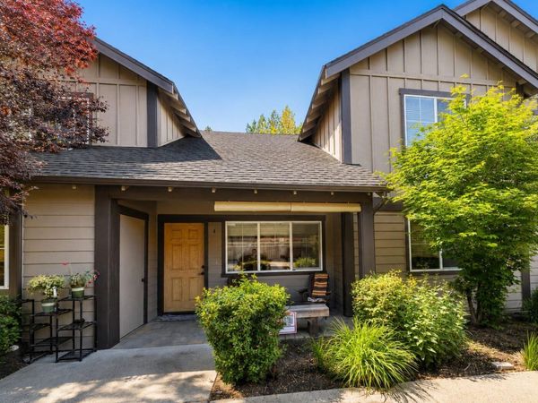 1933 NW Monterey Pines Drive, UNIT 4, Bend, OR 97703
