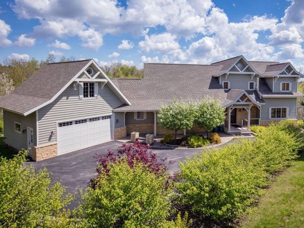 8 Trillium Lane, GALENA, IL 61036