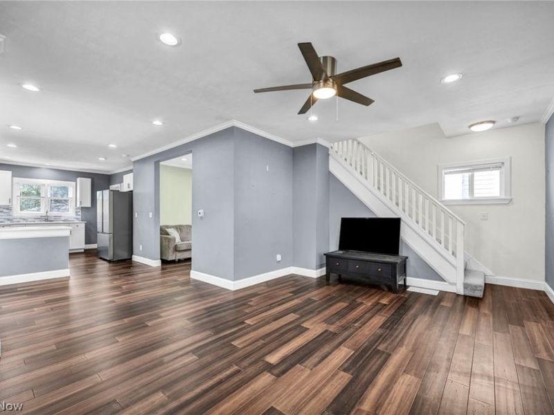 1646 Walnut Boulevard, Ashtabula, OH 44004 Photo 8