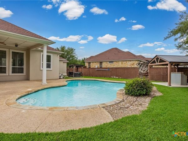 6006 Chimney Hill Drive, Nolanville, TX 76559