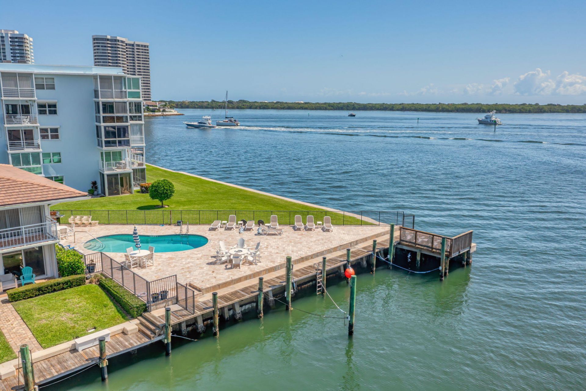 68 Yacht Club Drive, Unit 3, North Palm Beach, FL 33408 Photo