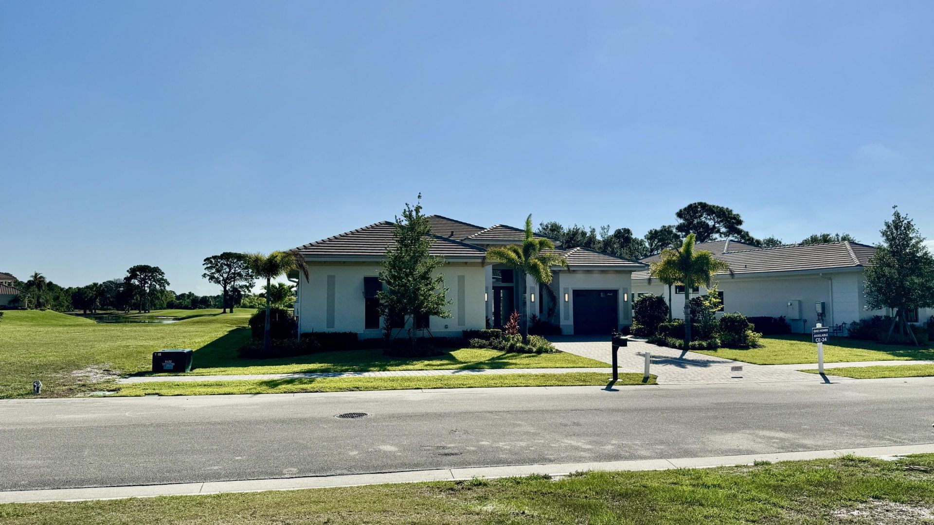 114 SE Via Verona, Port Saint Lucie, FL 34984 Photo