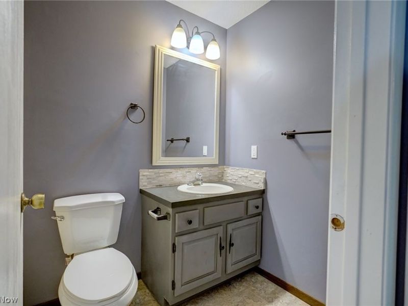 378 Deepwood Drive , Wadsworth, OH 44281 Photo 12