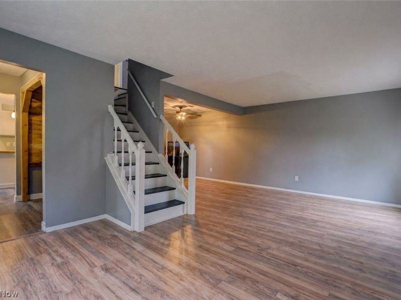 378 Deepwood Drive , Wadsworth, OH 44281 Photo 5