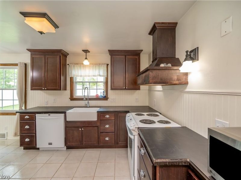 1656 Yolanda Drive, Youngstown, OH 44511 Photo 13
